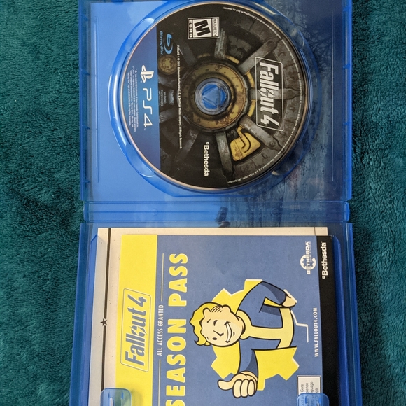Fallout 4 [PS4] - Picture 2 of 2